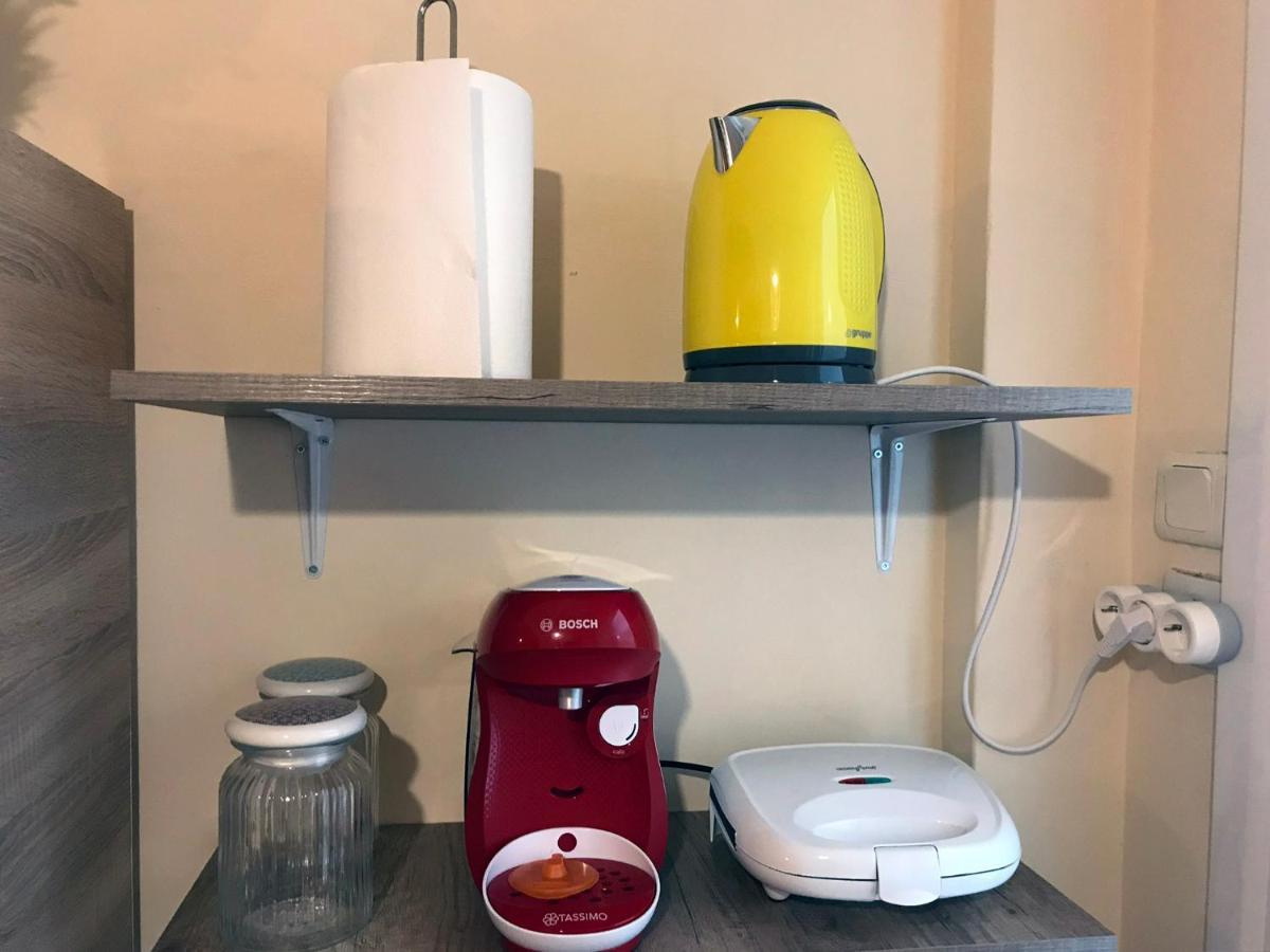 Myrtle, City Center Renovated Apartment Атина Екстериор снимка