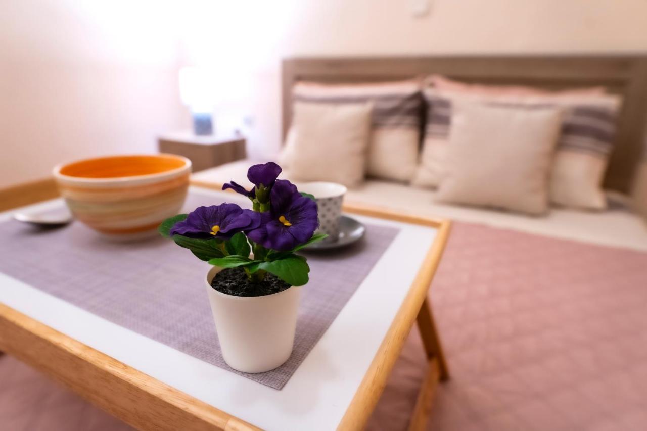 Myrtle, City Center Renovated Apartment Атина Екстериор снимка