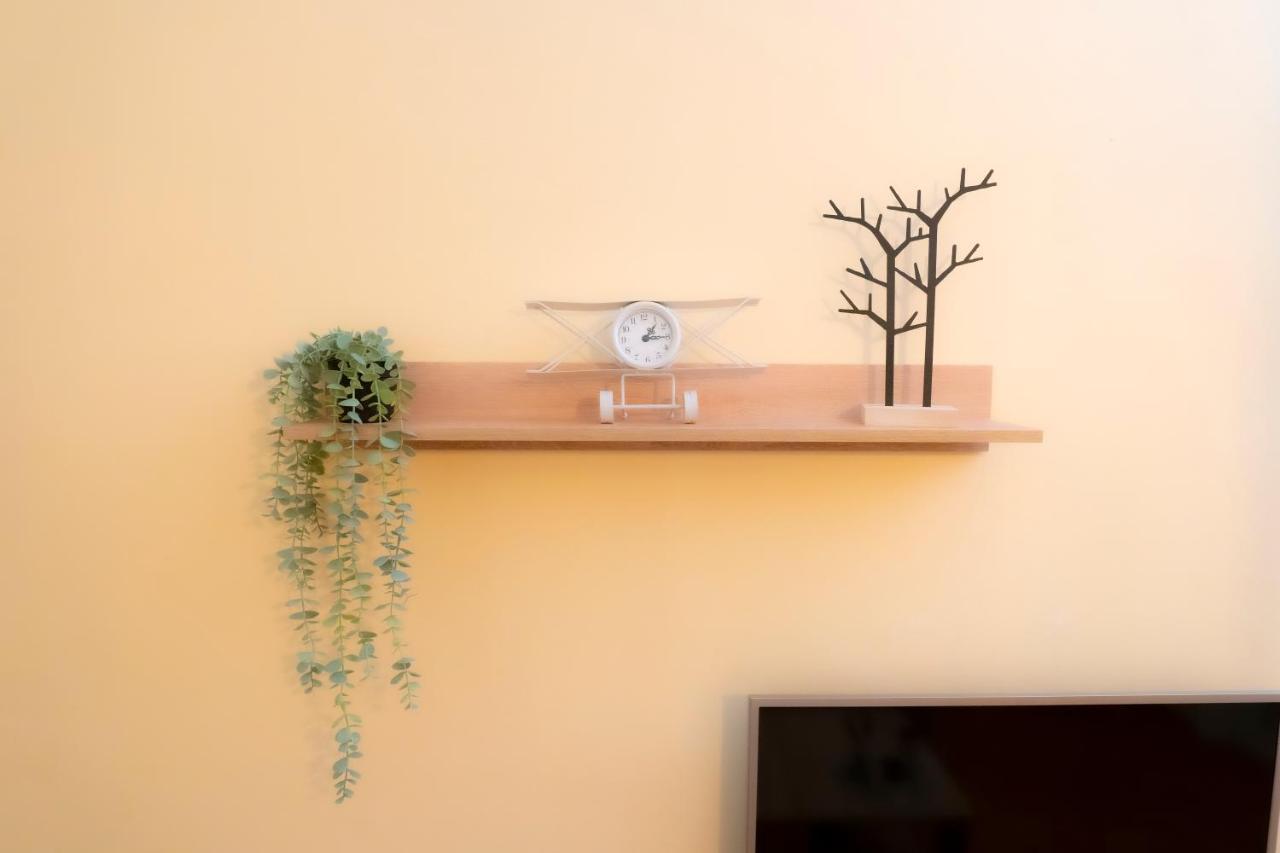 Myrtle, City Center Renovated Apartment Атина Екстериор снимка