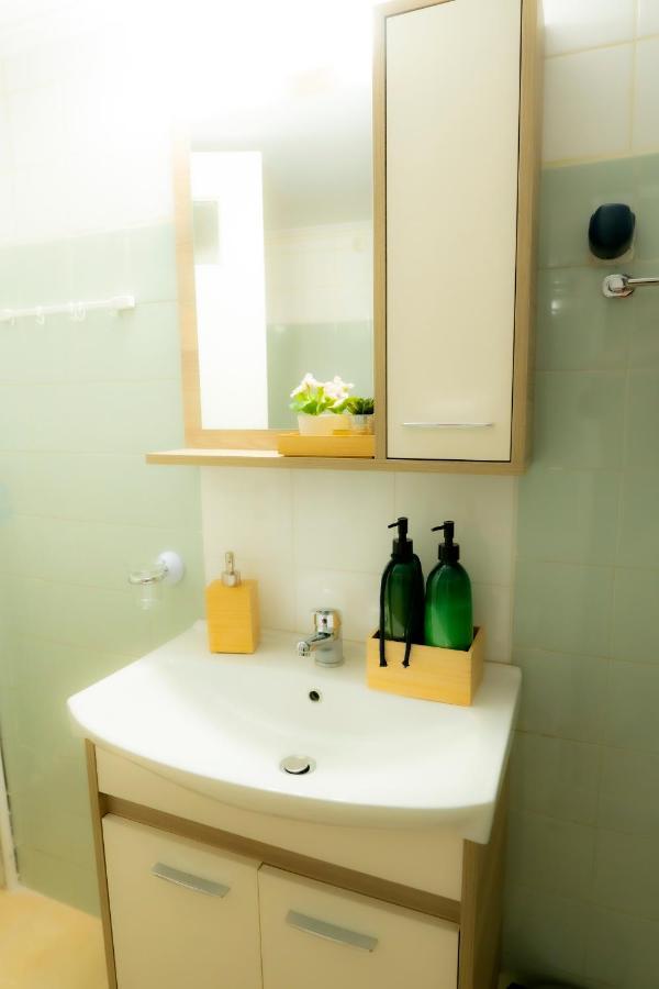 Myrtle, City Center Renovated Apartment Атина Екстериор снимка